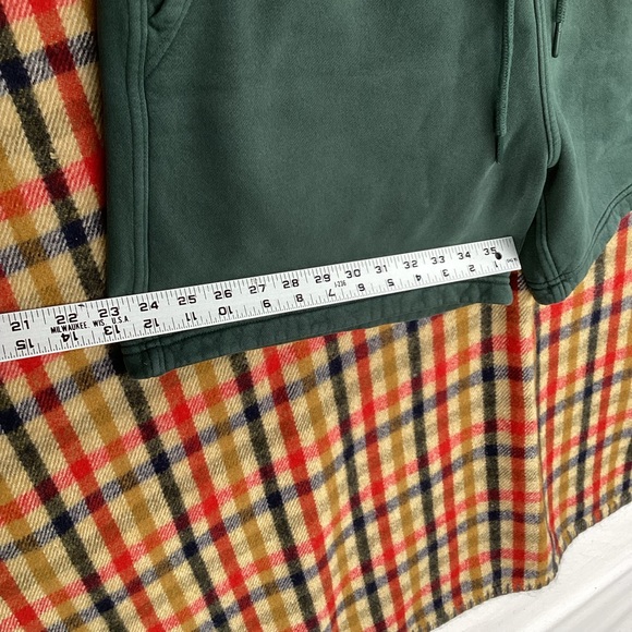 Abercrombie And Fitch Men’s thrift inspired Fleece shorts Size Medium Green - Picture 8 of 9